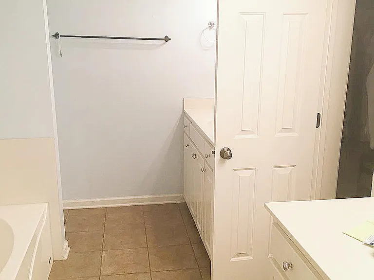 5143 Eastbay Dr — Photo 5