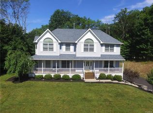 8 Jessup Ln, Stony Pt, NY 10980