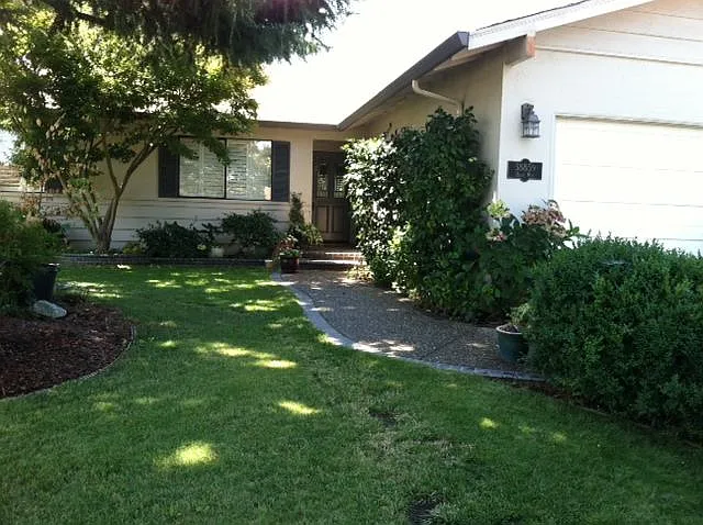 38859 Helen Way photo 1
