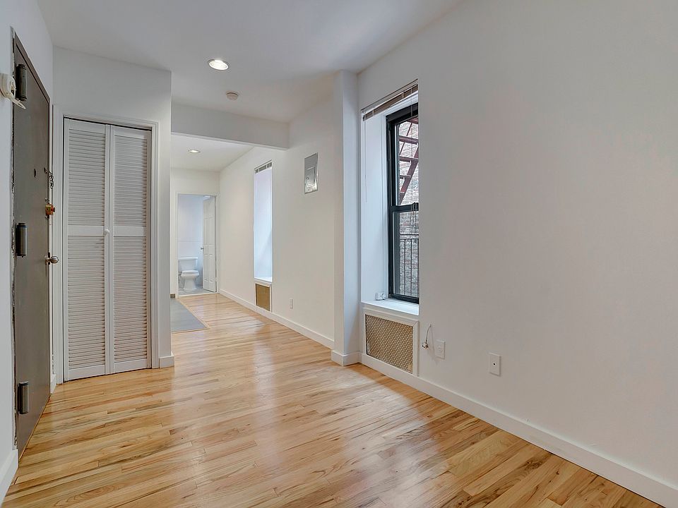 1st image of 1486 Lexington Ave APT 4a