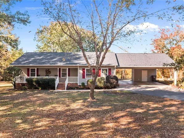 3256 Mansfield Rd, Burlington, NC 27217