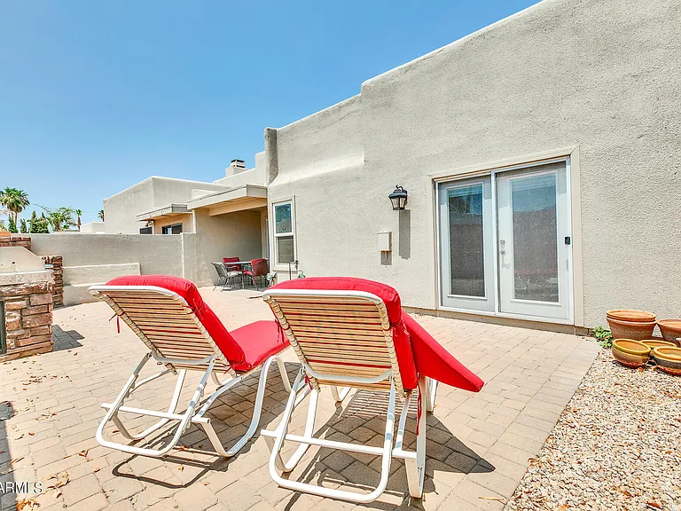 8889 E Meadow Hill Dr — Photo 31