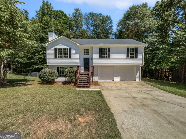 137 Panther Ct, Hoschton, GA 30548