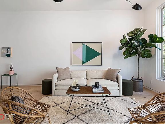 5th image of 121 Dikeman St APT 1
