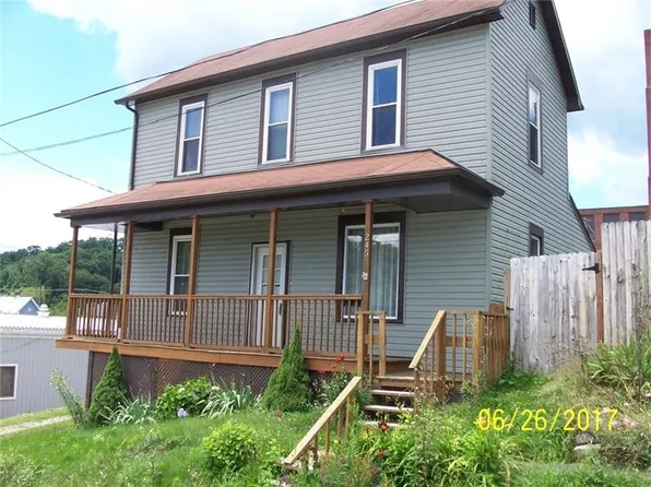 245 S Cumberland St, Waynesburg, PA 15370