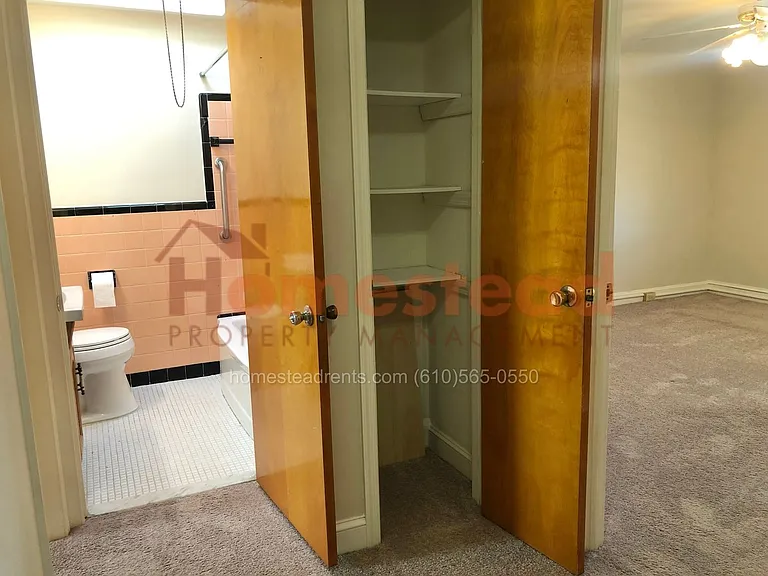 288 N Oak Ave — Photo 14