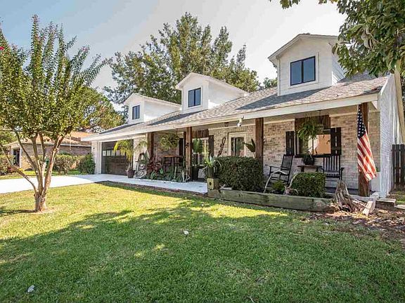 2nd image of 2961 Duke Dr