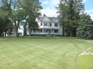 20757 Claypool St, Greenview, IL 62642