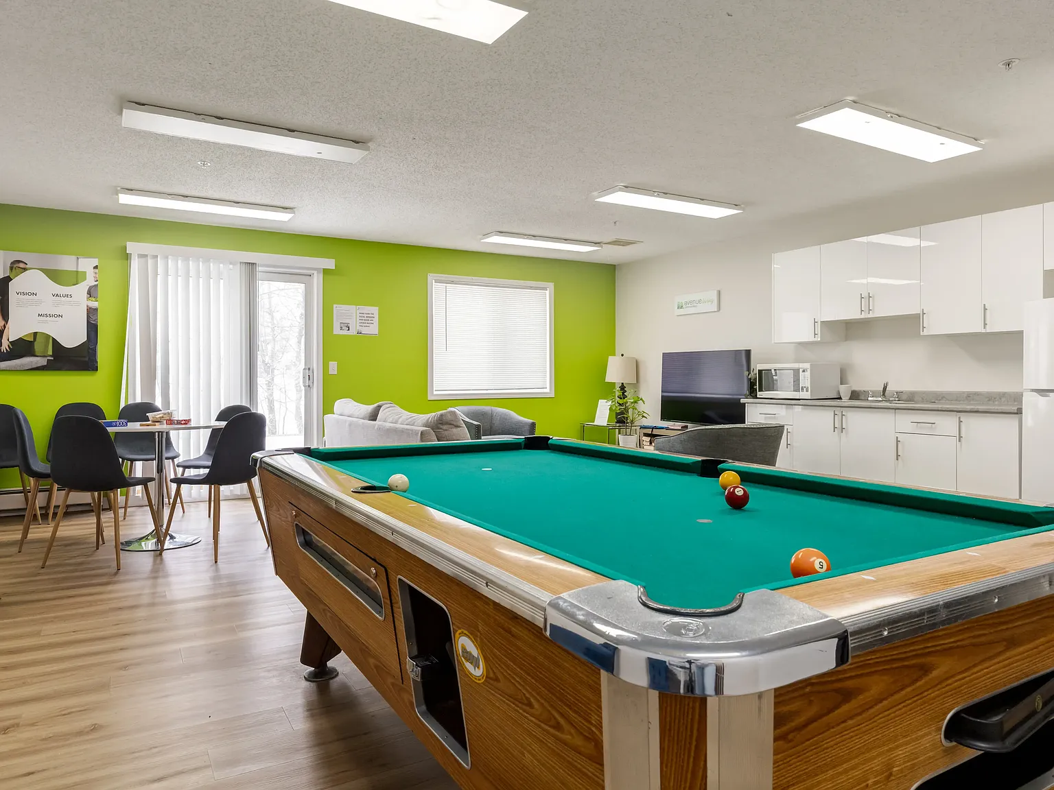 Amberwynd Apartments — Photo 4
