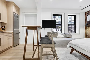 Rented by Nice Stay, LLC