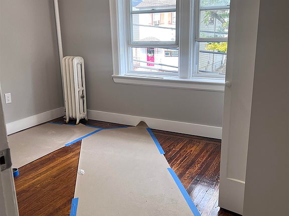 4th image of 45 Broadway #23