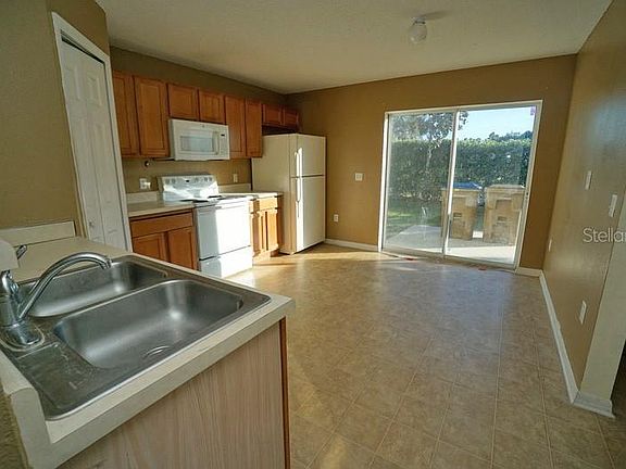 5th image of 2754 Merrieweather Ln