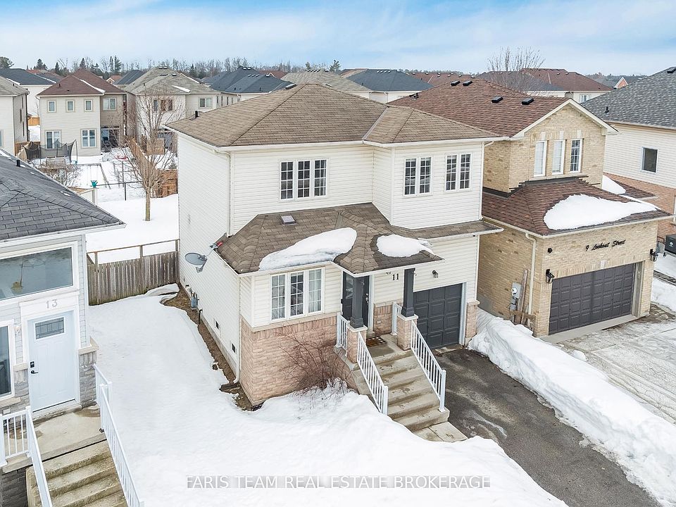 1st image of 11 Lookout St