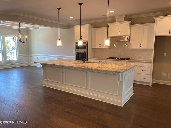 2nd image of 3781 Canary Ln
