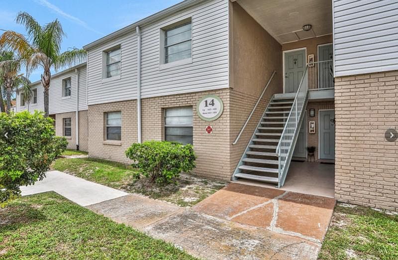1st image of 7210 N Manhattan Ave APT 1423