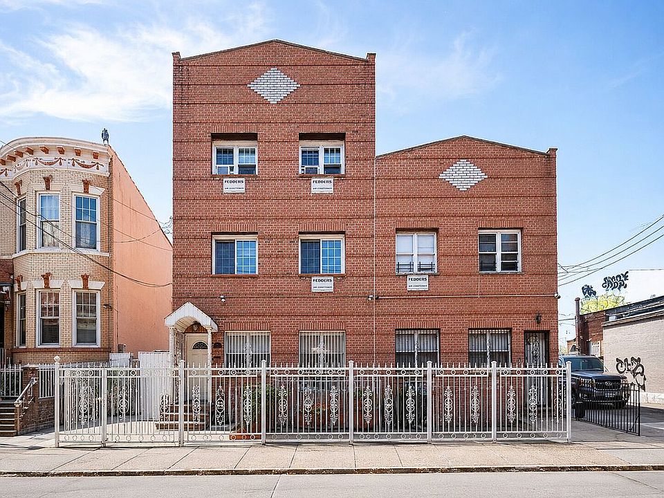 1st image of 48 Crescent St