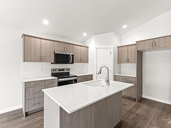 4th image of 5397 S Bittercreek Ave