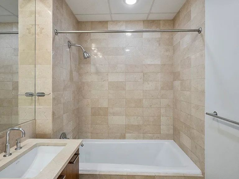 4 Beacon Way #1404 — Photo 6
