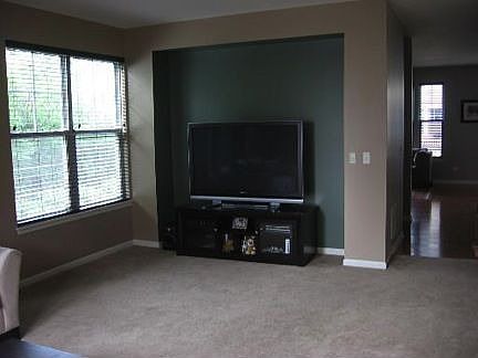 4th image of 972 Indigo Ct