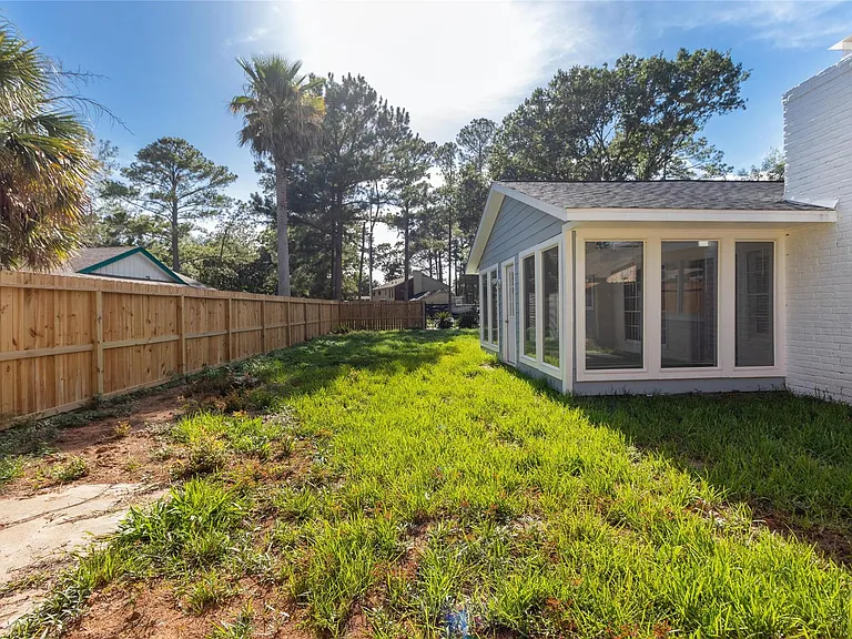 500 Shirleen Dr — Photo 37