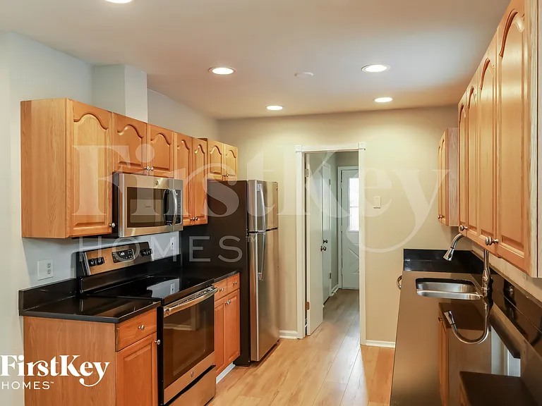1806 Alder Dr — Photo 6