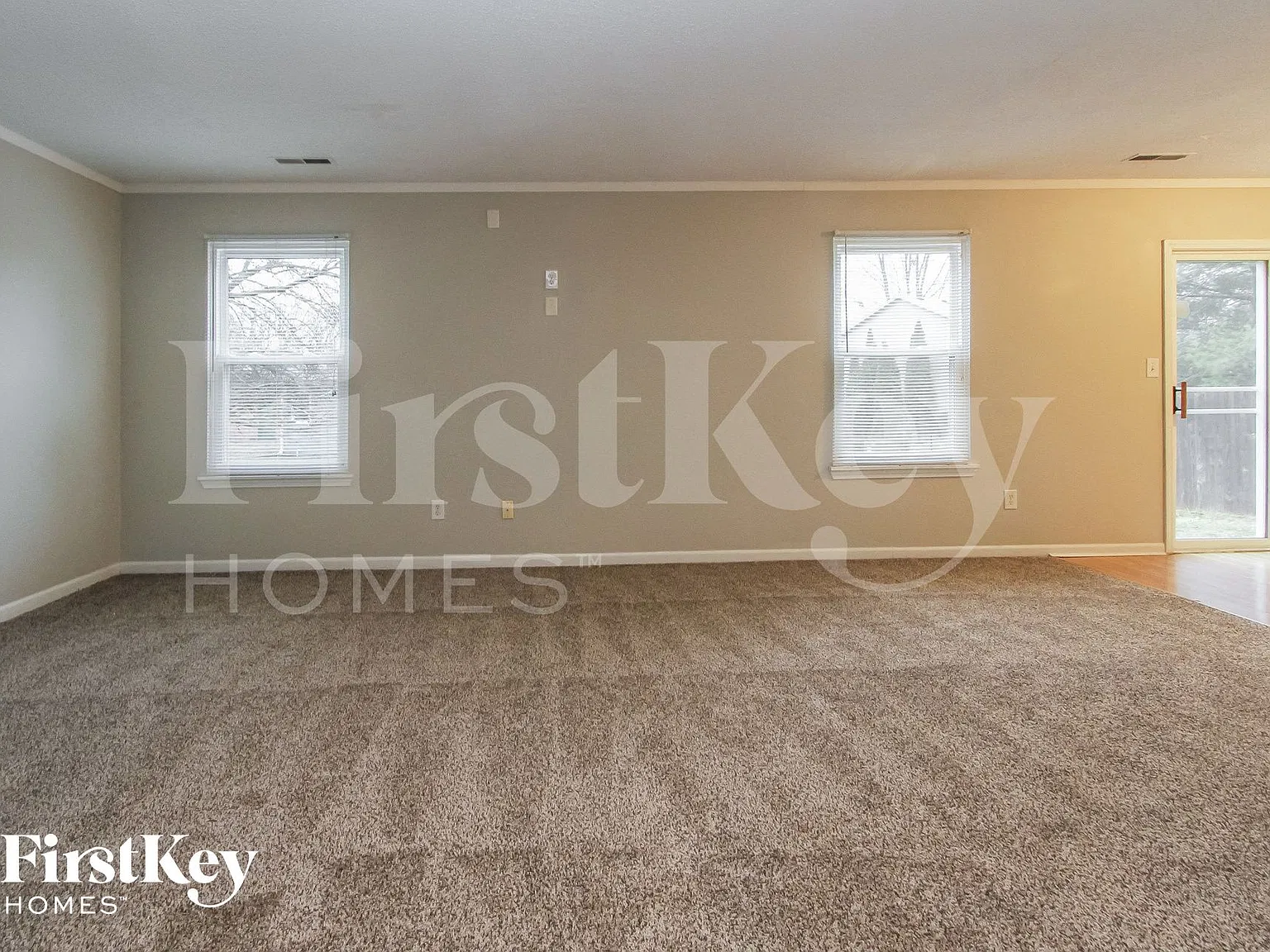 3 bed, 2.5 bath, 1440 sqft, $2,025 — Photo 2