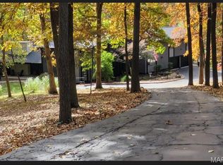 5 Chesterfield Lakes Rd, Chesterfield, MO 63005