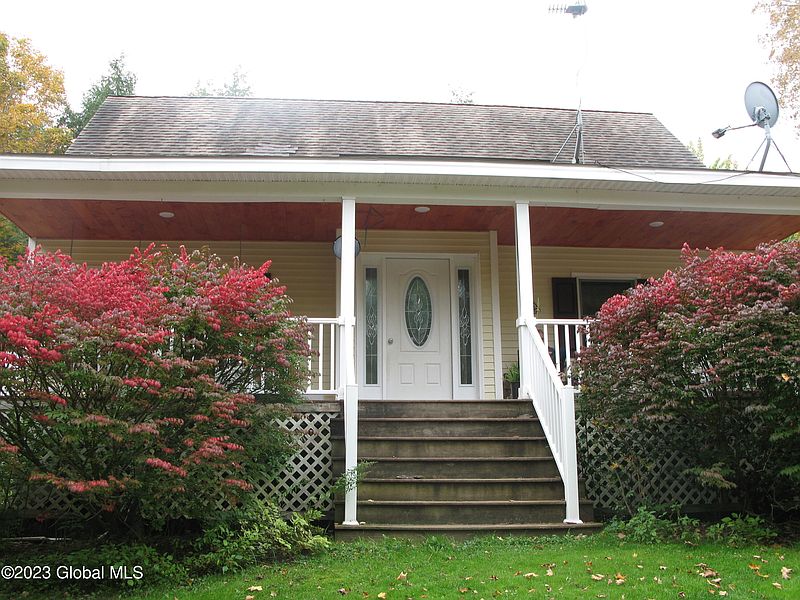 2nd image of 142 James Road