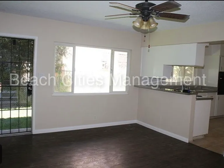 2169 Pine Ave #2 — Photo 6