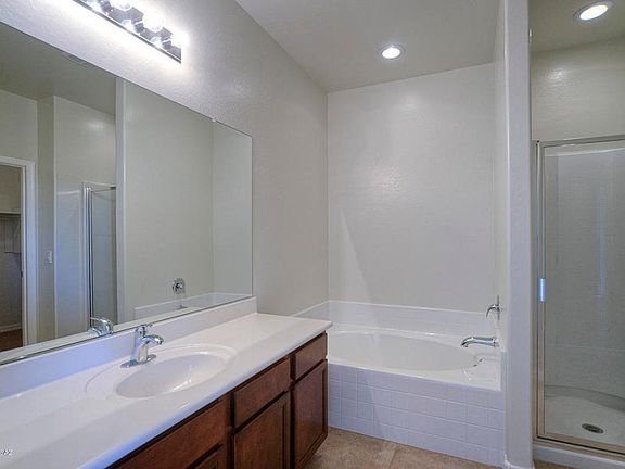 5th image of 8212 W Kittiwake Ln
