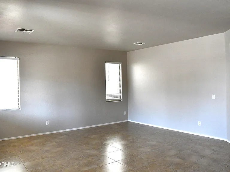 8787 W Gardenia Ave — Photo 9