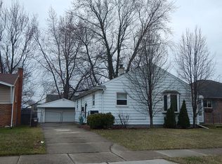 23112 Socia St, Saint Clair Shores, MI