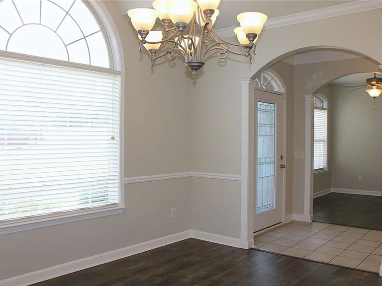 105 Frisco Ln — Photo 7