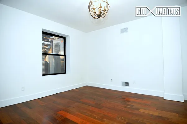 Rented by Citi Habitats | media 8