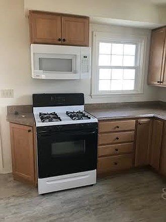 2nd image of 317 McKee St