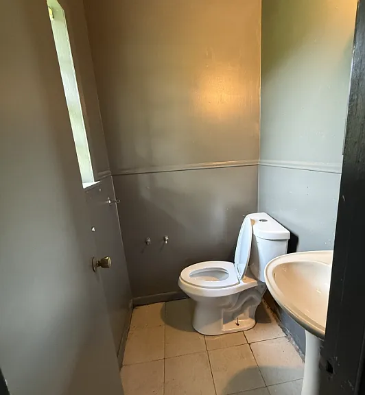 3061 Moore Ave — Photo 6