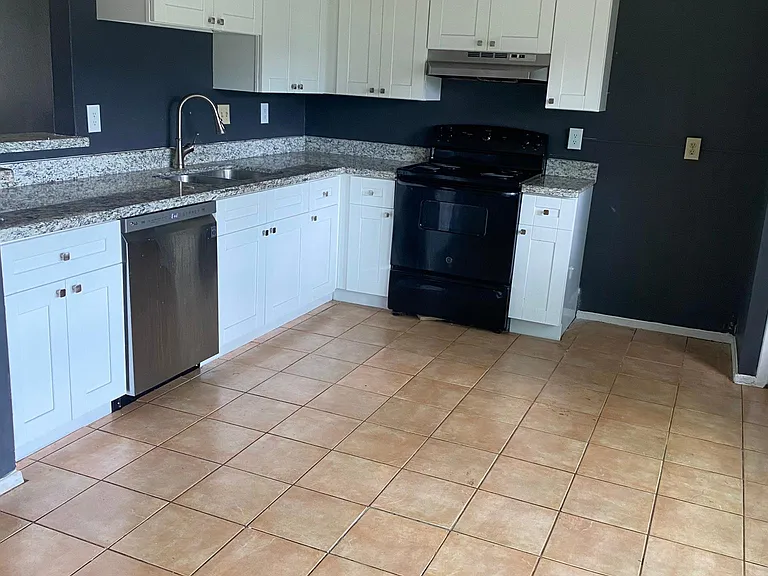 16339 Meadowbrook Farm Rd — Photo 21