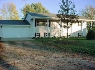 31 Maple Ct, Galesburg, IL 61401