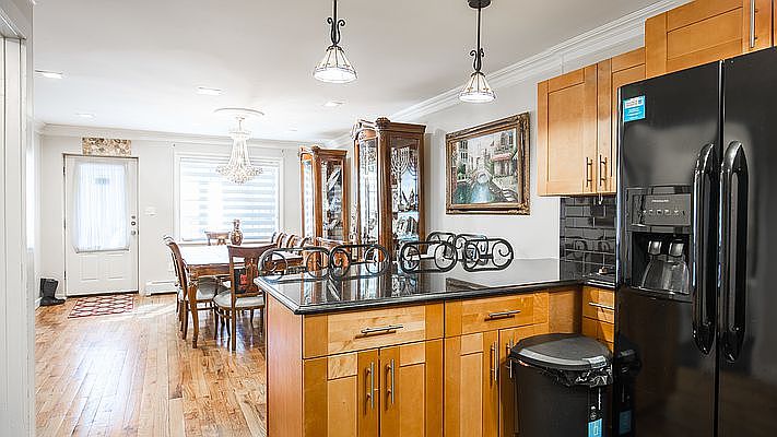 1st image of 475 Lafayette Ave #2