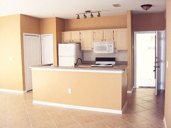 3rd image of 8900 Legacy Ct APT 1-102