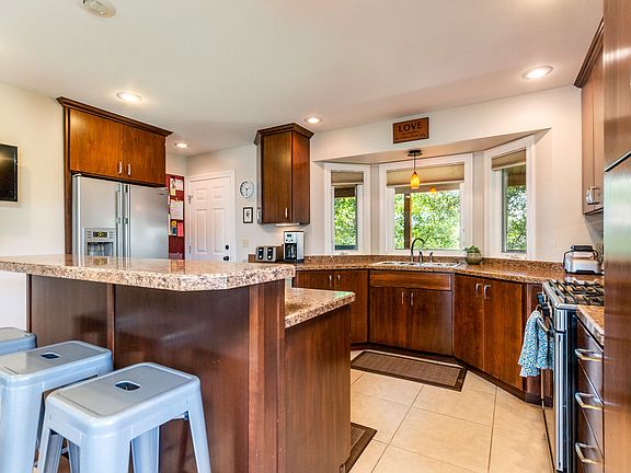 4th image of 2938 Arnold Palmer Dr