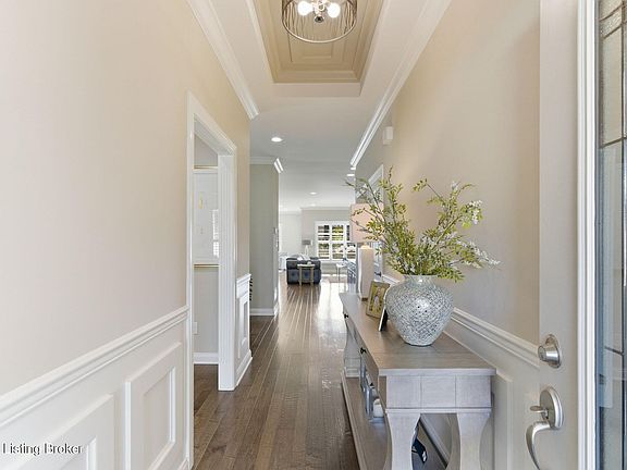 3rd image of 2403 Irish Bend Ct