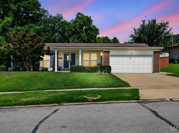 13211 Windygate Ln, Saint Louis, MO 63146