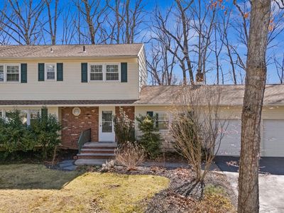 23 Sutton Pl, East Windsor, NJ, 08520