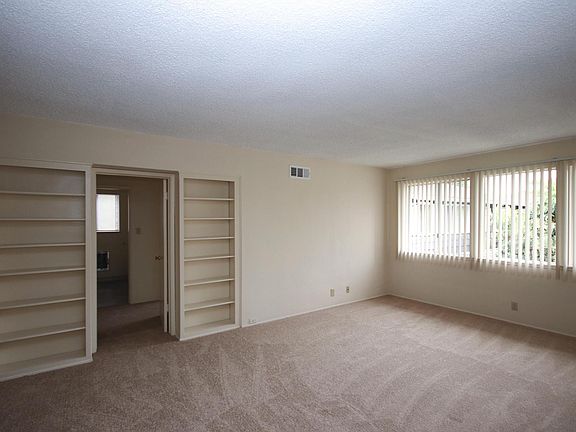 4th image of 245 W Colorado Blvd APT 13B
