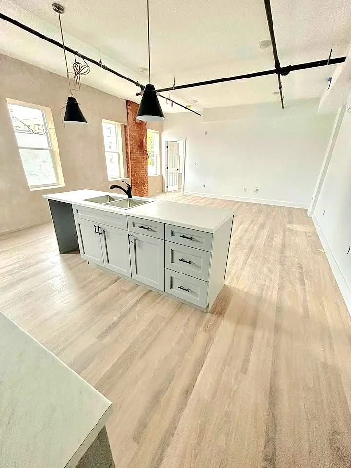 2 bed, $1,850 — Photo 2