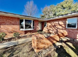 1 Innsbruck Ln #1, Belleville, IL 62221