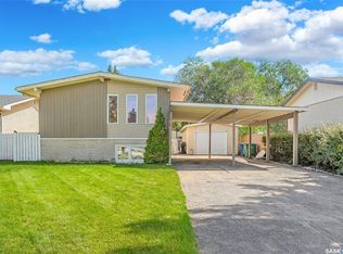 834 Marr Ave, Saskatoon, SK S7L3Z5