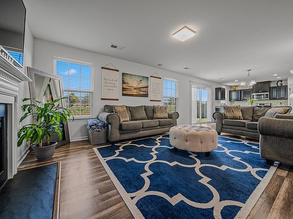 4th image of 2715 Candlewick Ct