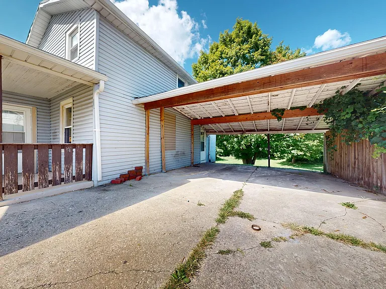 27 E Cook Rd — Photo 10